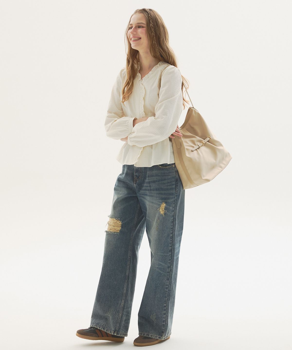 뉴루키(NEW LOOKY) Shirring point blouse_Cream