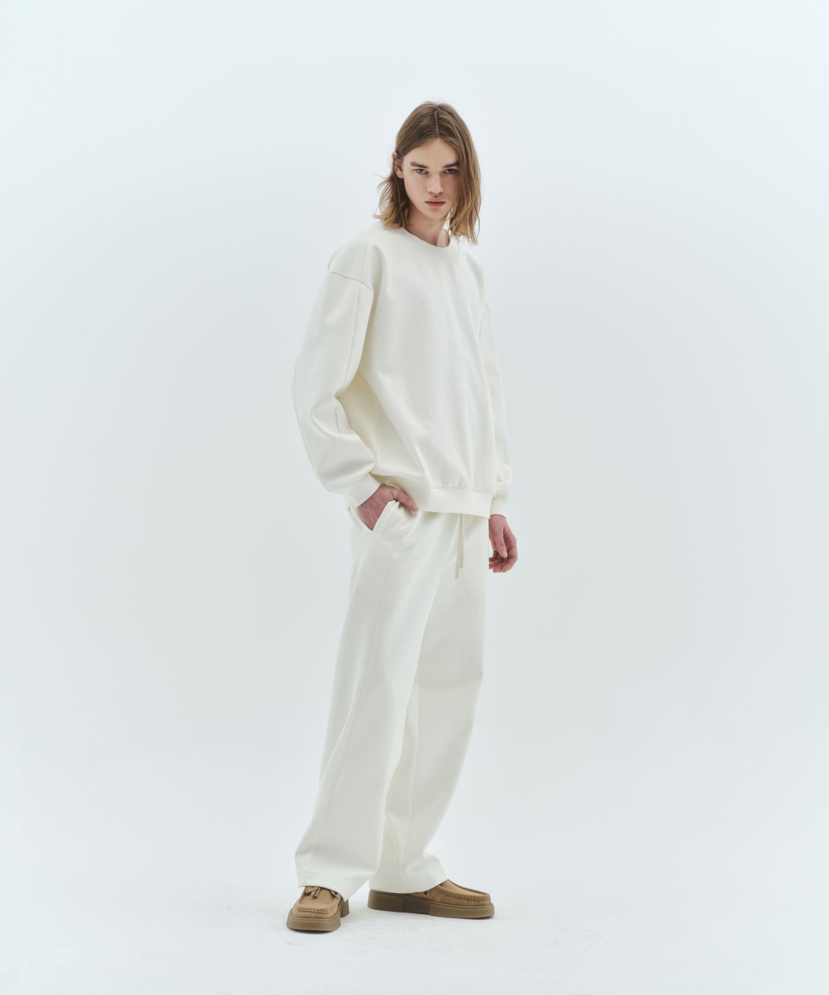 밀라코드(MILACODE) Wide-Fit Pullover Set-up (O/WHITE)