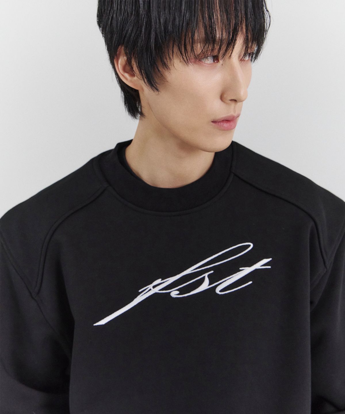 포스센스티브(FORCESENSITIVE) FORCE FST SIGN LOGO SWEAT SHIRT (BK)