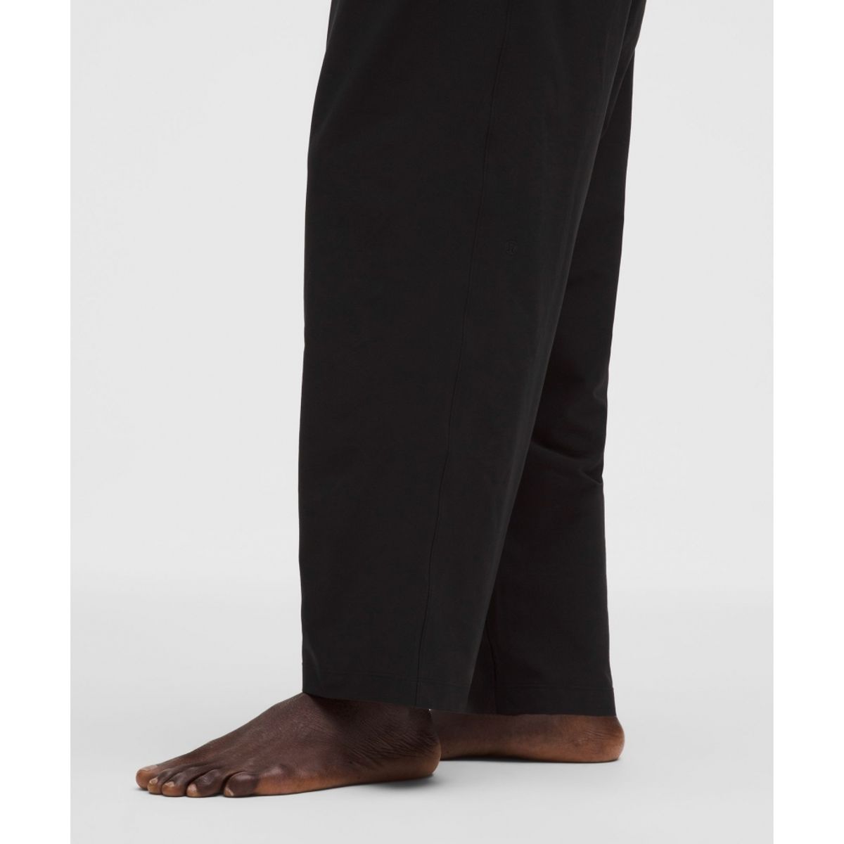 룰루레몬(LULULEMON) 밸런서 릴랙스 핏 팬츠 *레귤러  BLK