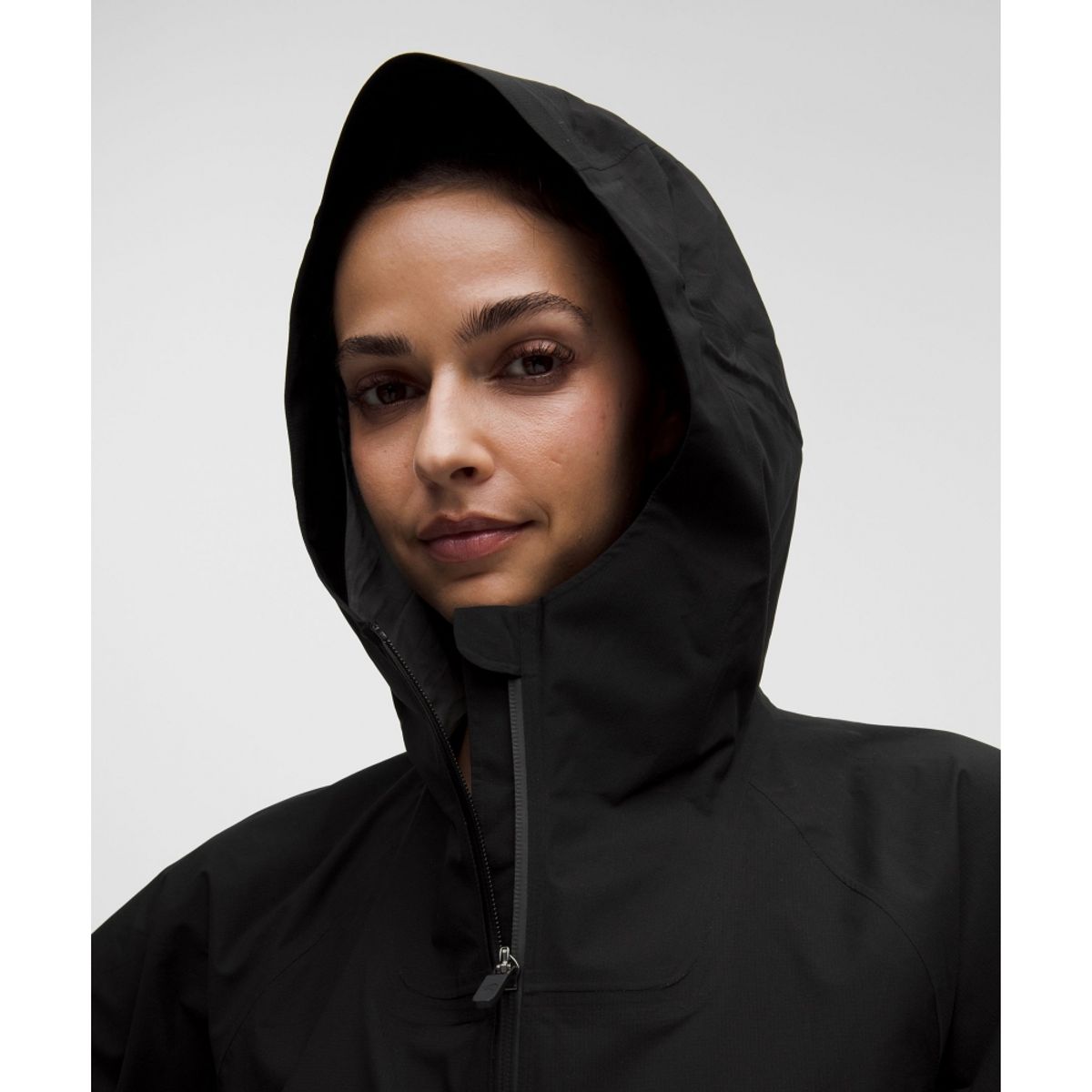 룰루레몬(LULULEMON) 라이트웨이트 워터프루프 러닝 재킷  BLK