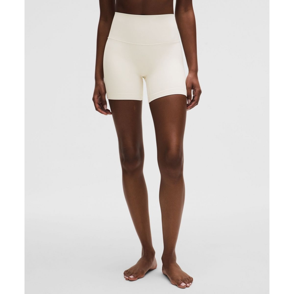 룰루레몬(LULULEMON) Align No Line™ 하이라이즈 쇼츠 6inch  LTIV