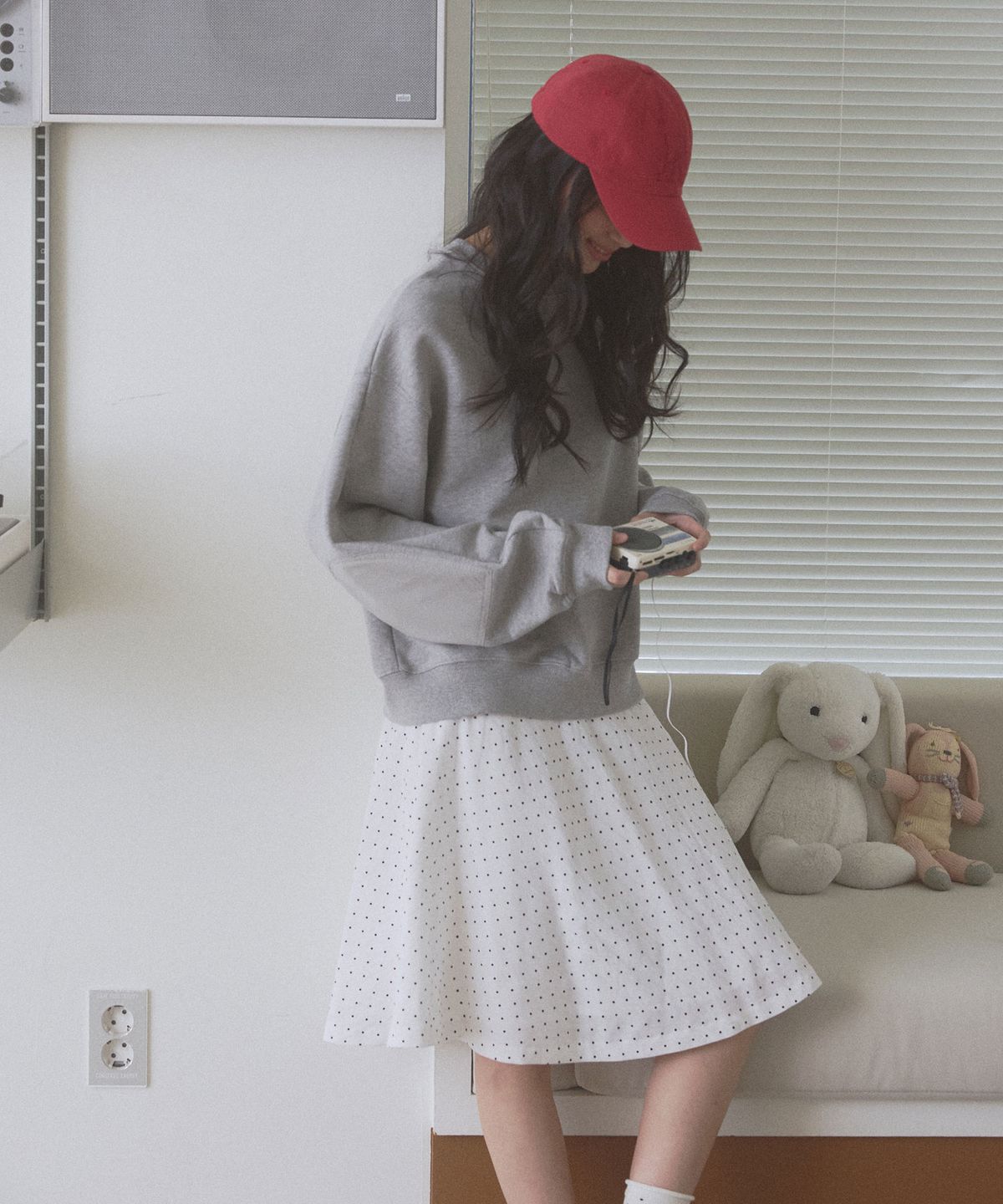 뉴루키(NEW LOOKY) Flared dot midi skirt _Ivory