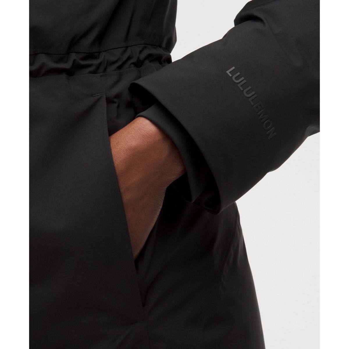 룰루레몬(LULULEMON) 워터프루프 인설레이티드 신치 웨이스트 파카  BLK