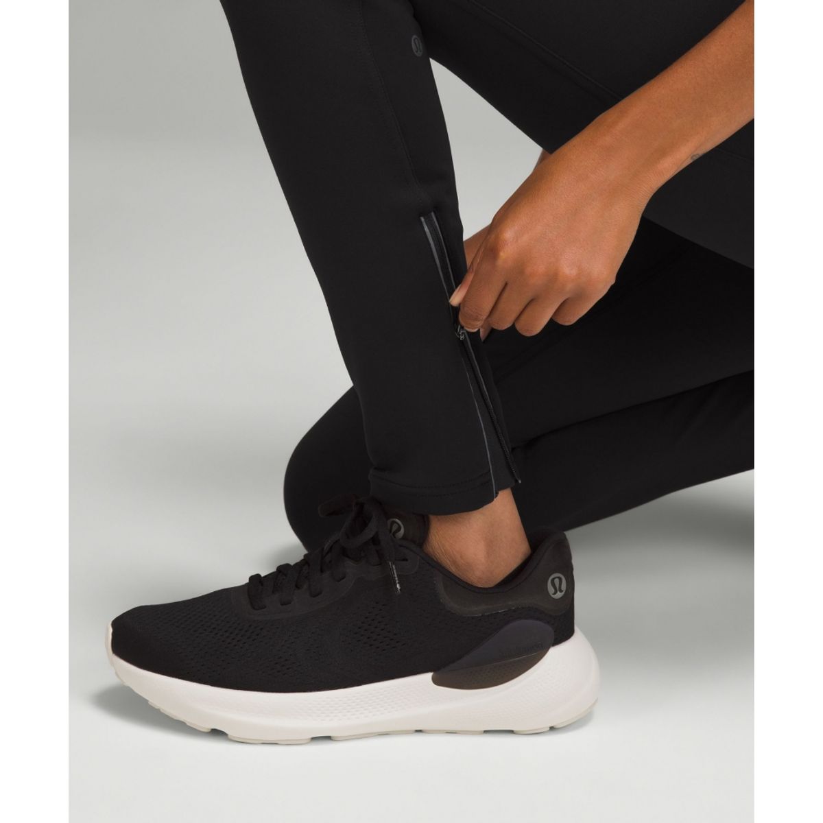 룰루레몬(LULULEMON) 콜드 웨더 하이라이즈 러닝 타이츠 28inch  BLK