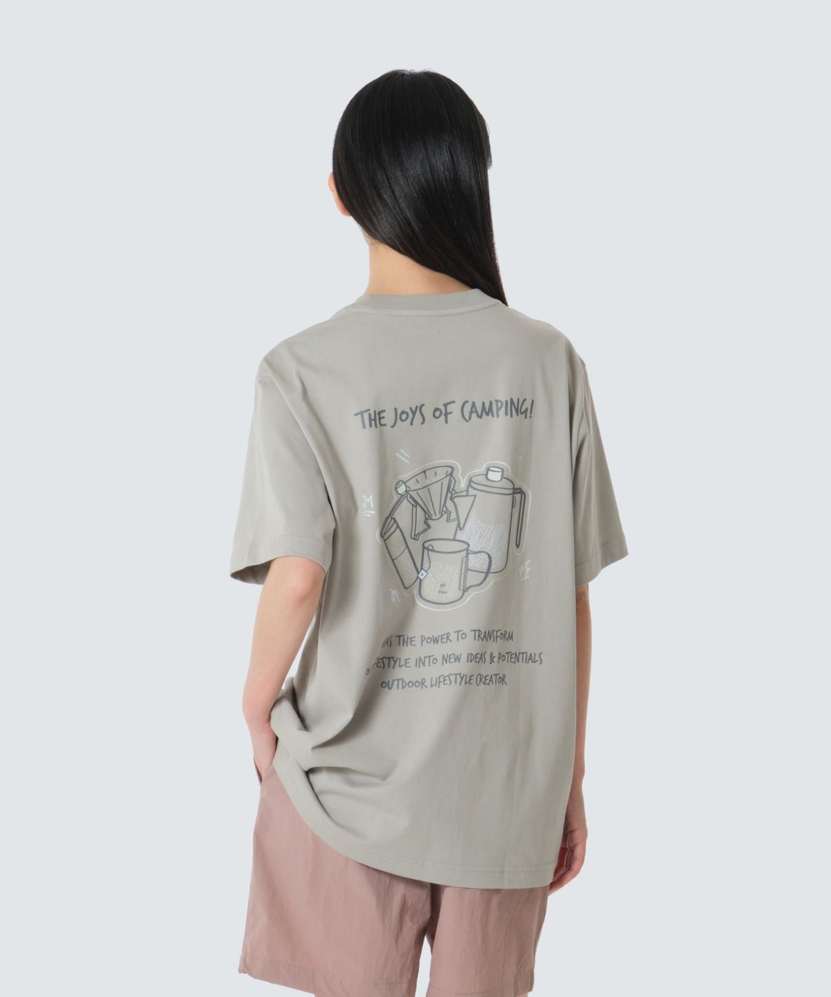 스노우피크 어패럴(SNOWPEAK APPAREL) 에어로쿨 머그 그래픽 반팔 티셔츠 (S26MUFTS74) Gray