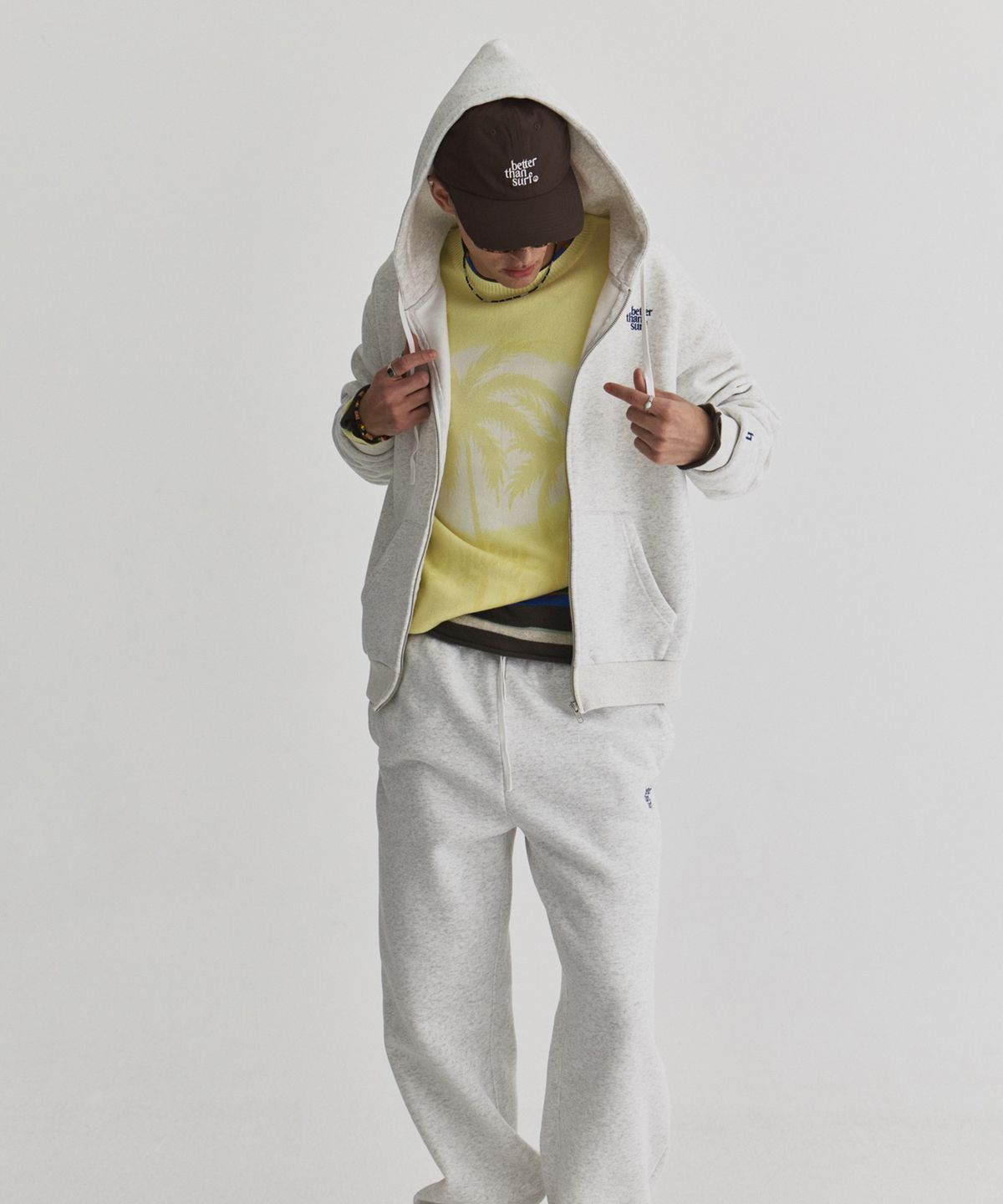 배러댄서프(BETTER THAN SURF) SMILE LOGO BEACH CAP - MOCHA