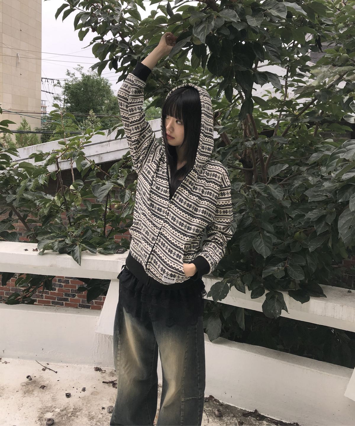 쏘비(SEW-B) 빈티지 오너먼트 (세미크롭) 아이보리