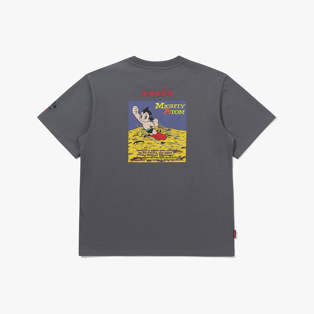디아도라(diadora) 아톰 스몰 로고 반팔 티셔츠 GREY