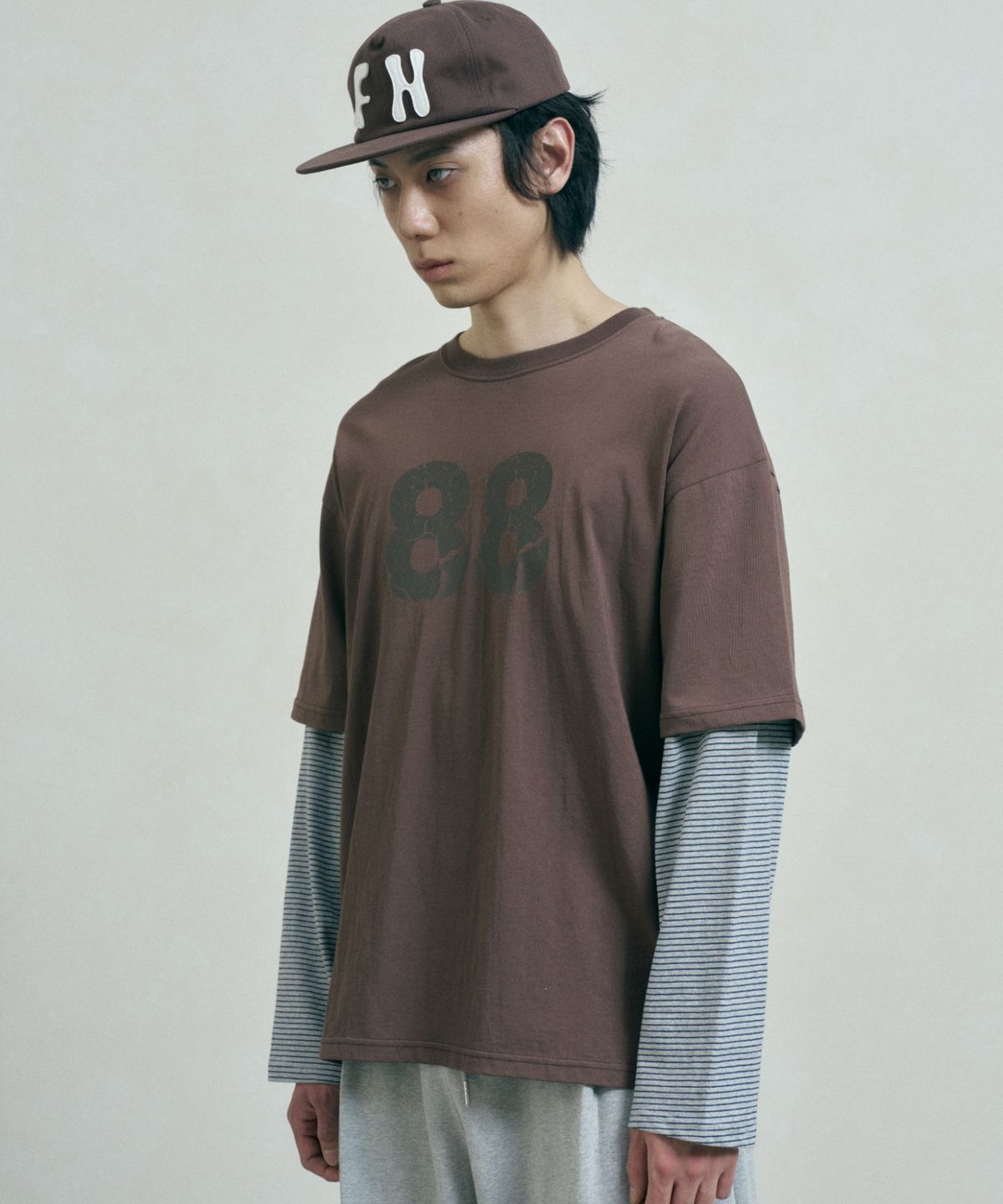 페르노브(FERNOV) 88 레이어드 롱슬리브 브라운