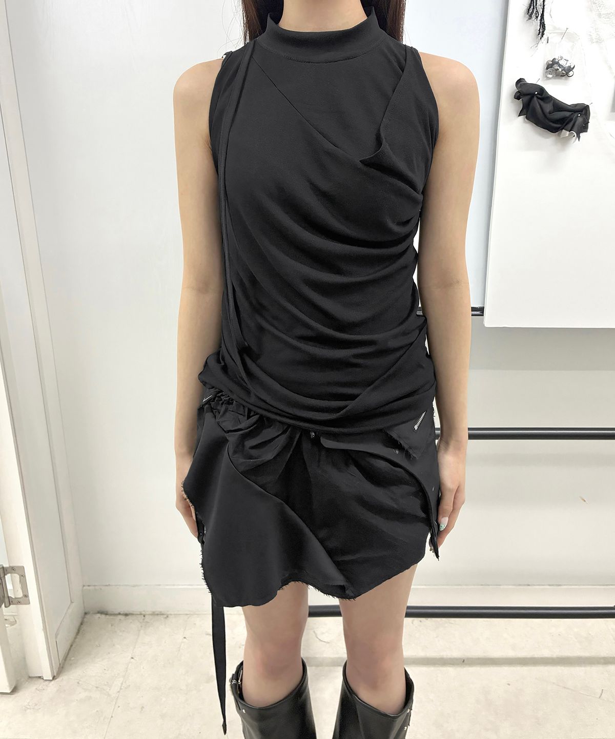 플레어업(FLAREUP) Draped Sleeveless Top (FL-135_Black)