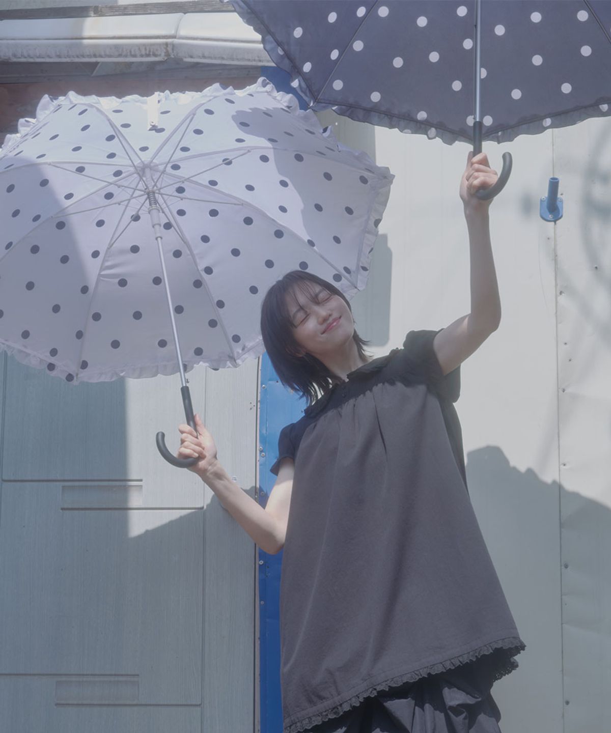 락피쉬웨더웨어(ROCKFISH WEATHERWEAR) FRILLED DOT UMBRELLA LONG - WHITE DOTS