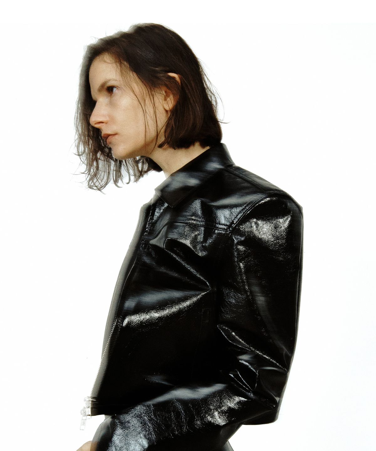 유지(YUJI) GLAZED LEATHER JACKET BLACK