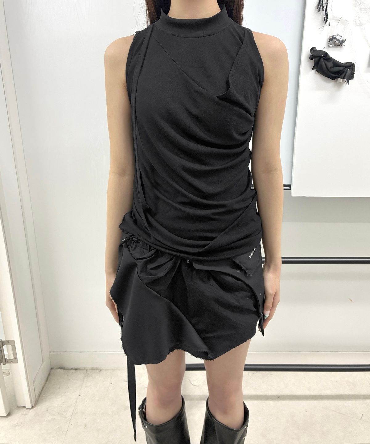 플레어업(FLAREUP) Asymmetrical Layered Mini Skirt (FL-267_Black)