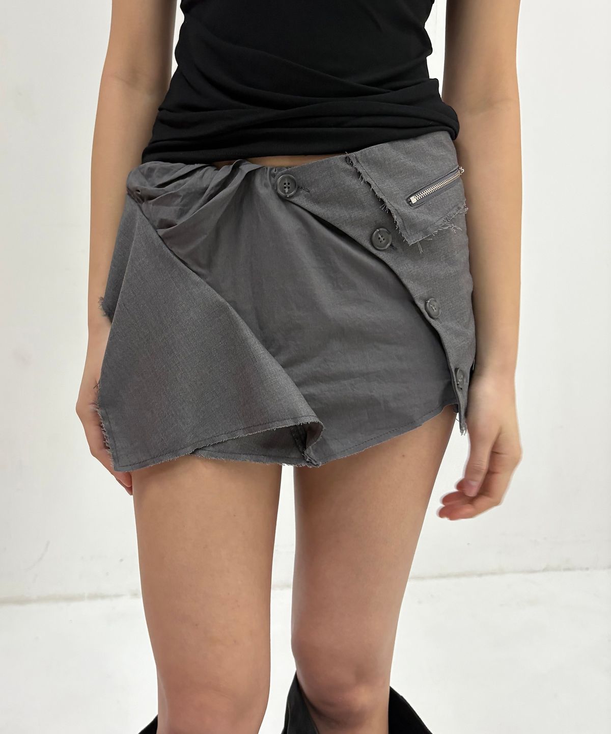 플레어업(FLAREUP) Asymmetrical Layered Mini Skirt (FL-267_Dark Gray)