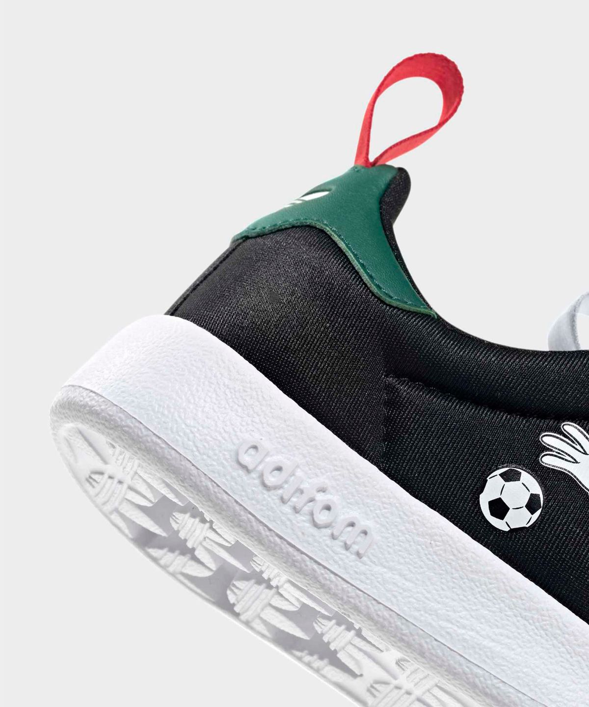 아디다스 키즈(ADIDAS KIDS) 아디다스 X 디즈니 아디폼 슈퍼스타 360 키즈 - 블랙 / IH1750