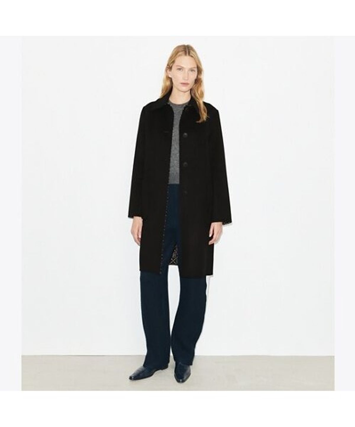 토리버치(TORYBURCH) 자카드 티 모노그램 울 코트 - 블랙 / 티 모노그램 자카드 콤비