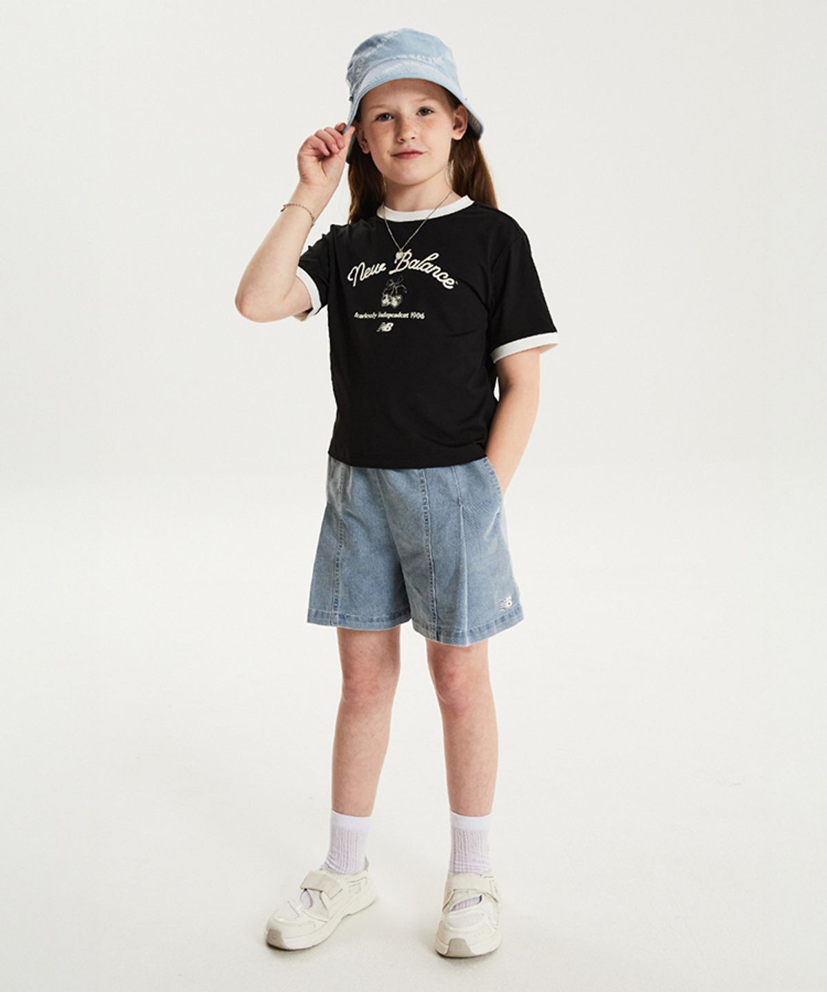 뉴발란스 키즈(NEWBALANCEKIDS) NBSC_아동 데님 숏팬츠 NK9VG2771U55