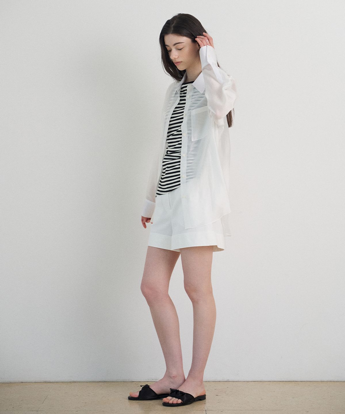 비율(VIYUL) 실키 시스루 카라 포켓 셔츠 블라우스_2color