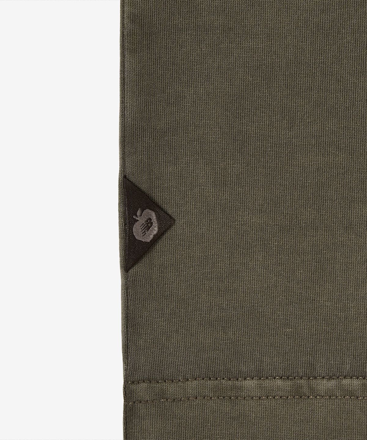 뉴발란스(NEW BALANCE) NBNEG2A083 / UNI Archive Pace Circle 반팔티 (GRAY KHAKI)