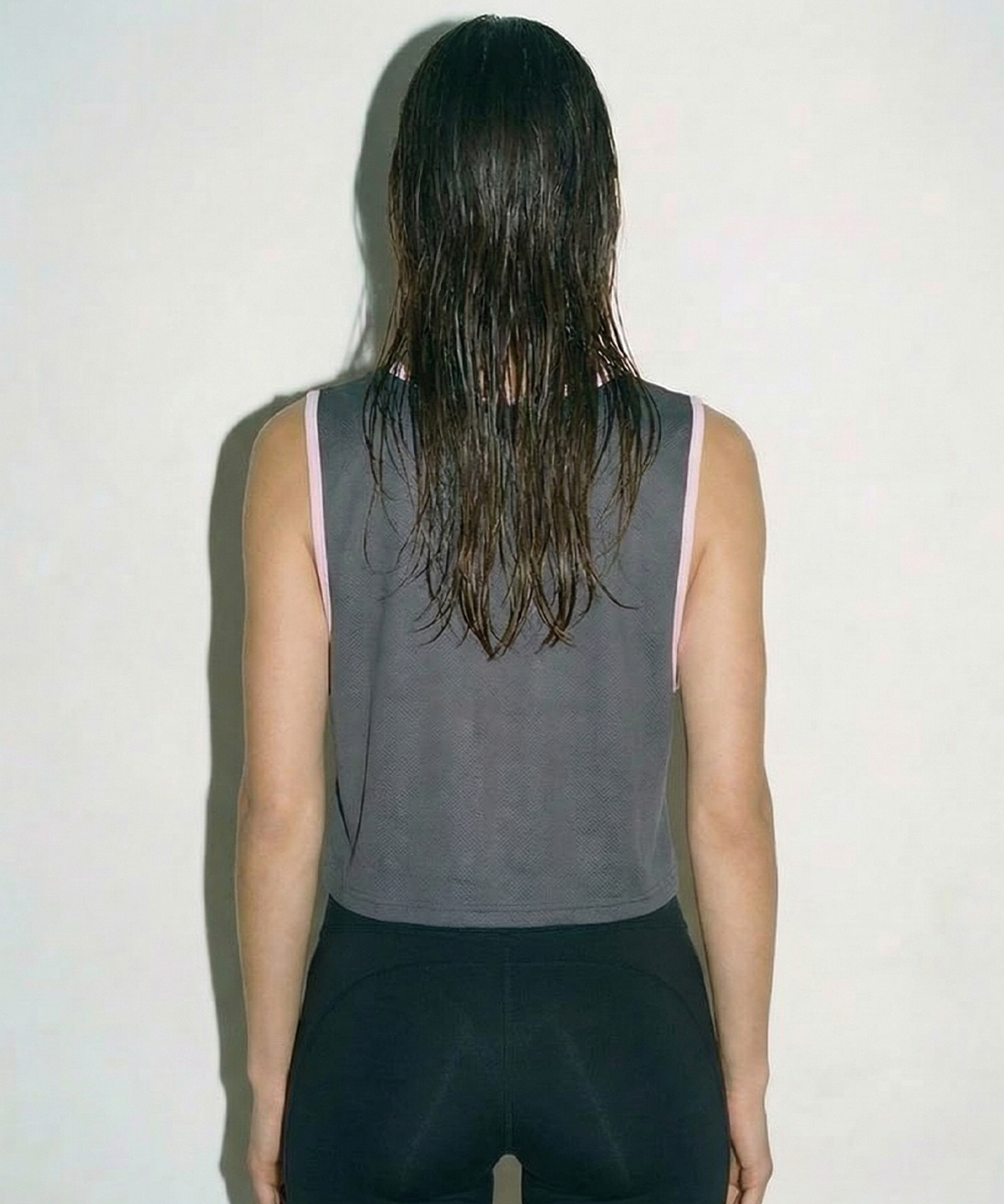 블루그레인(BLUEGRAIN) 메쉬 져지 슬리브리스 차콜핑크
