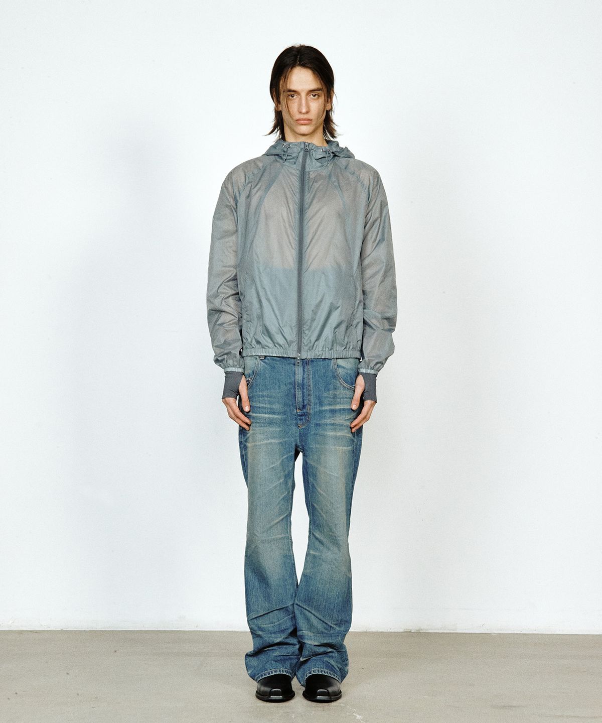 유지(YUJI) FUTURE AIRLIGHT WINDBREAKER GREY