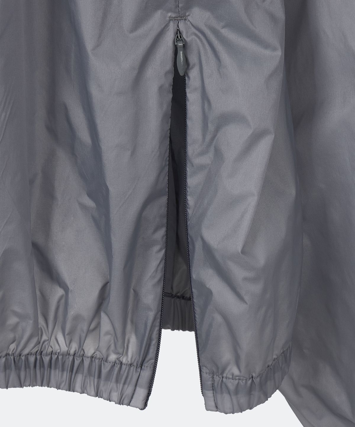 유지(YUJI) FUTURE AIRLIGHT WINDBREAKER GREY
