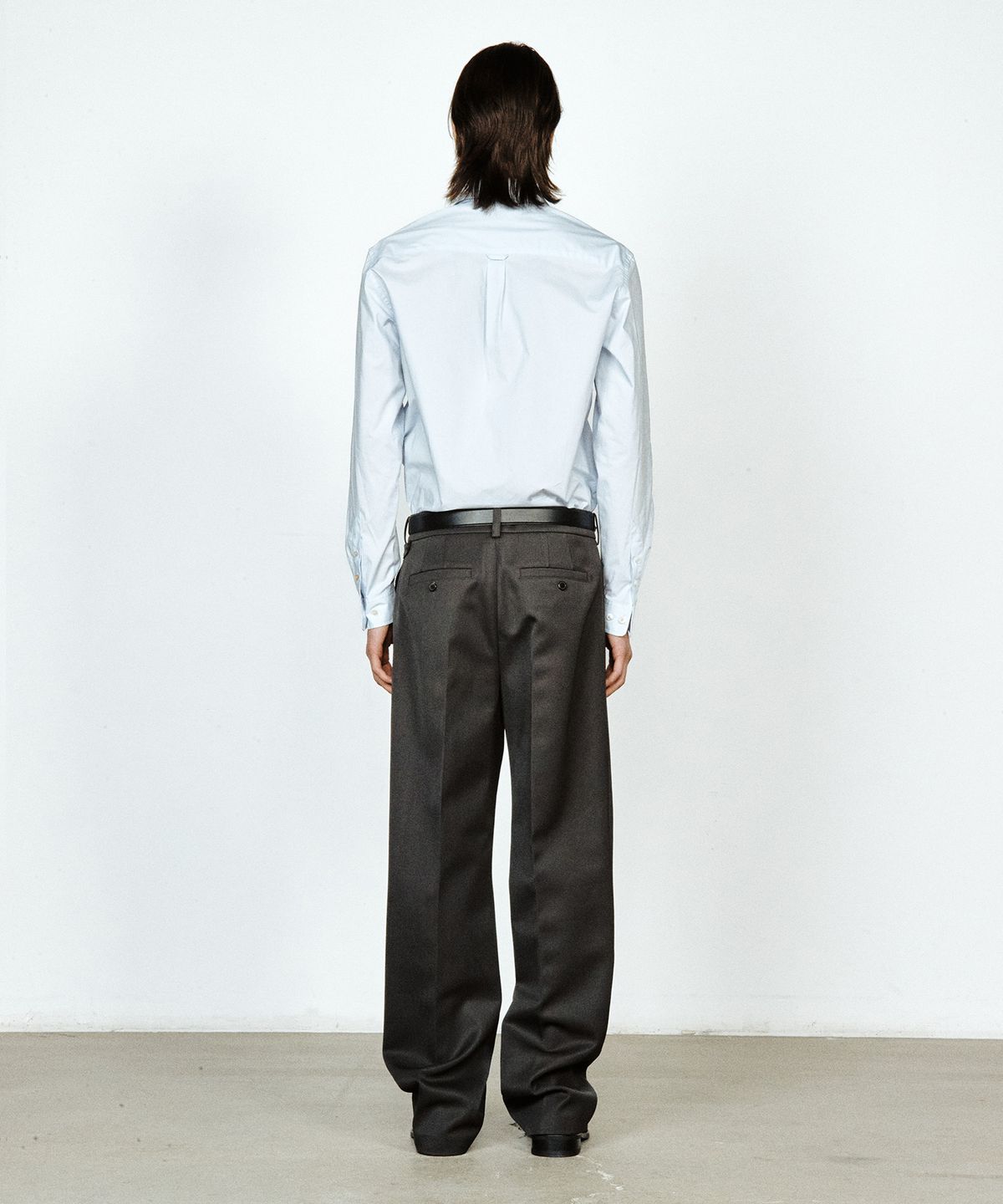 유지(YUJI) STANDARD MONO SHIRT SKYBLUE