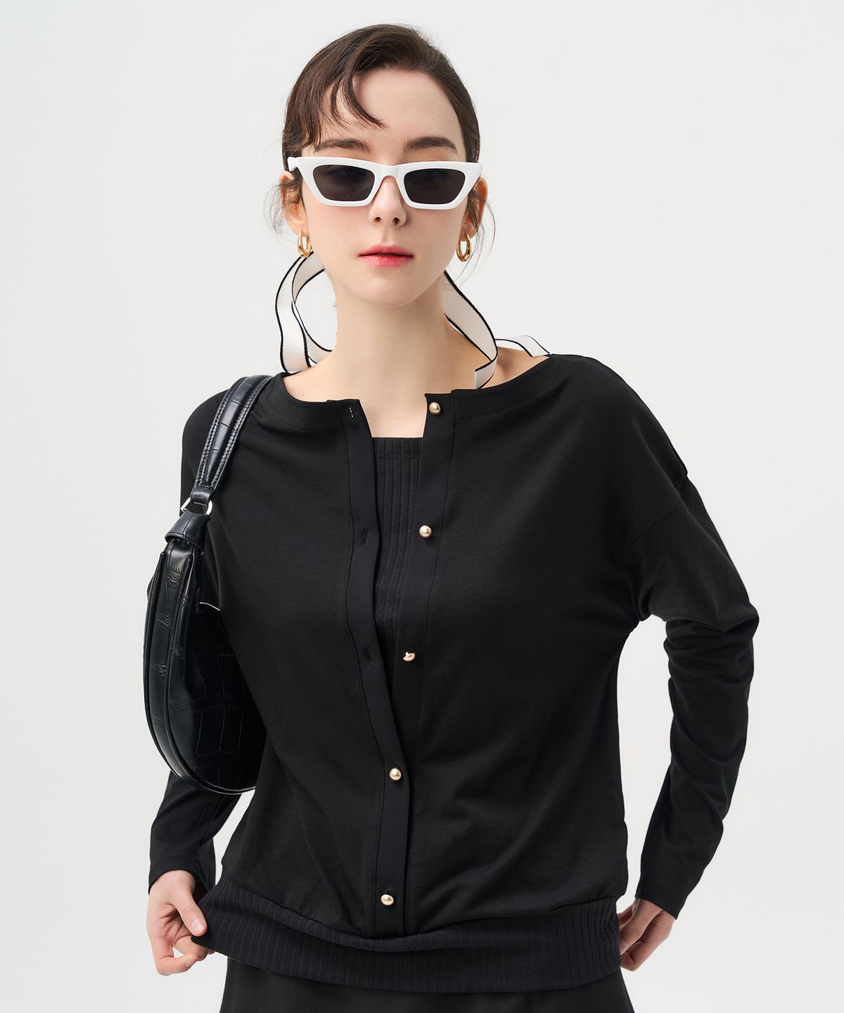 페리 메라(DE PERI MERA) 긴팔 블라우스 가디건형 티셔츠 (블랙)