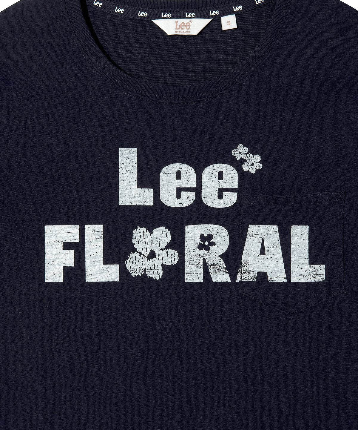 리(LEE) 우먼 타이포 포켓 티셔츠 네이비