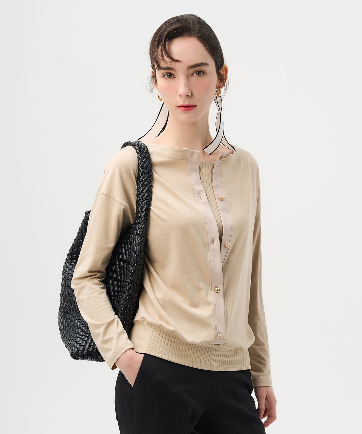 페리 메라(DE PERI MERA) 긴팔 블라우스 가디건형 티셔츠 (진베이지)