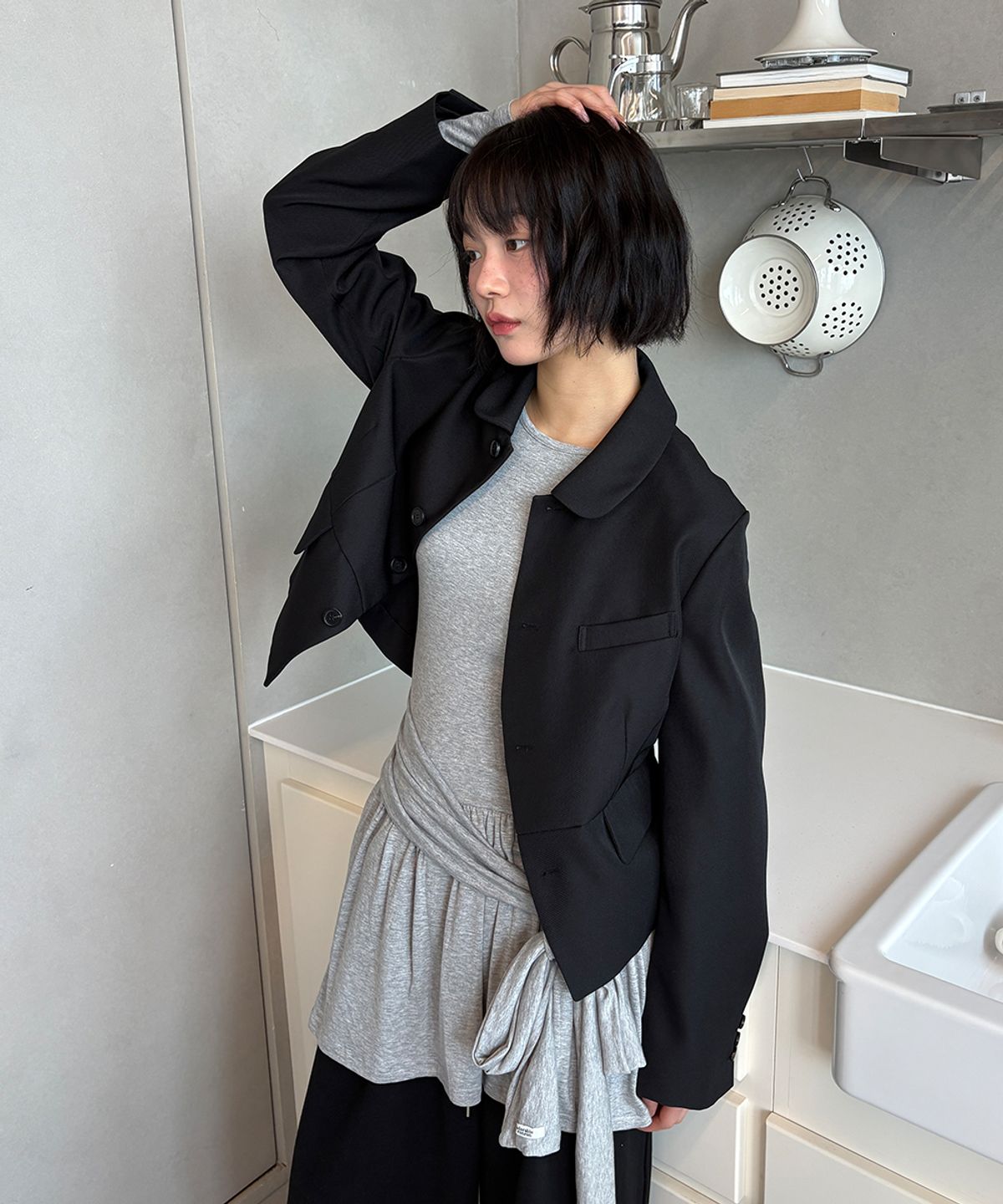 론론(RONRON) DROP WAIST FRILL LONG SLEEVE GREY