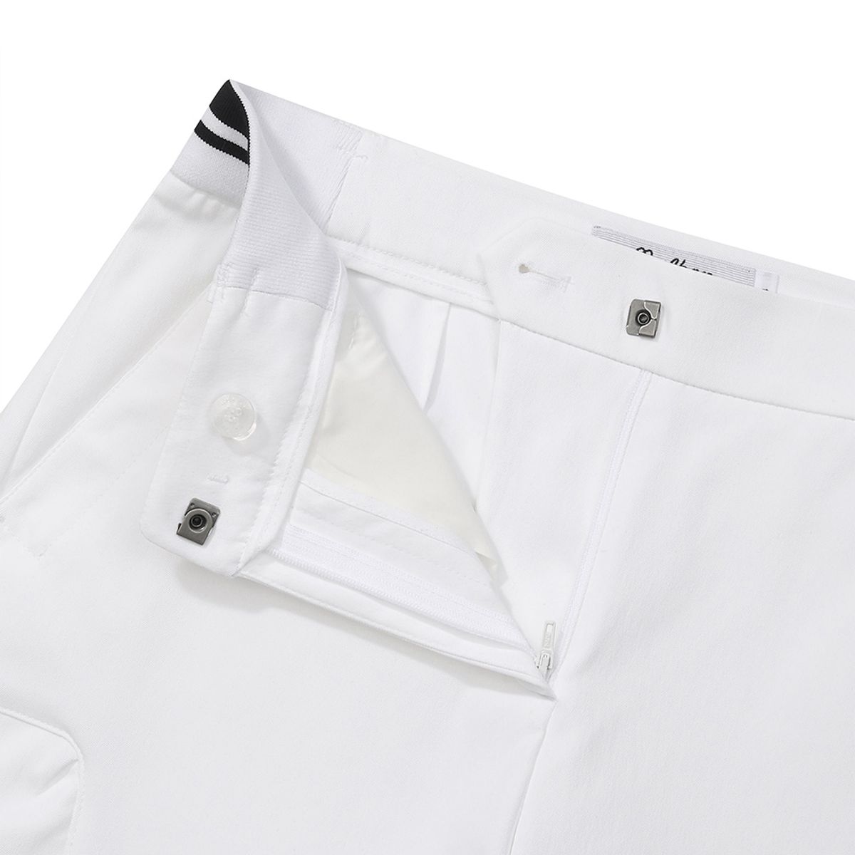 말본 골프(MALBON GOLF) 카고 조거 팬츠 WHITE (WOMAN)
