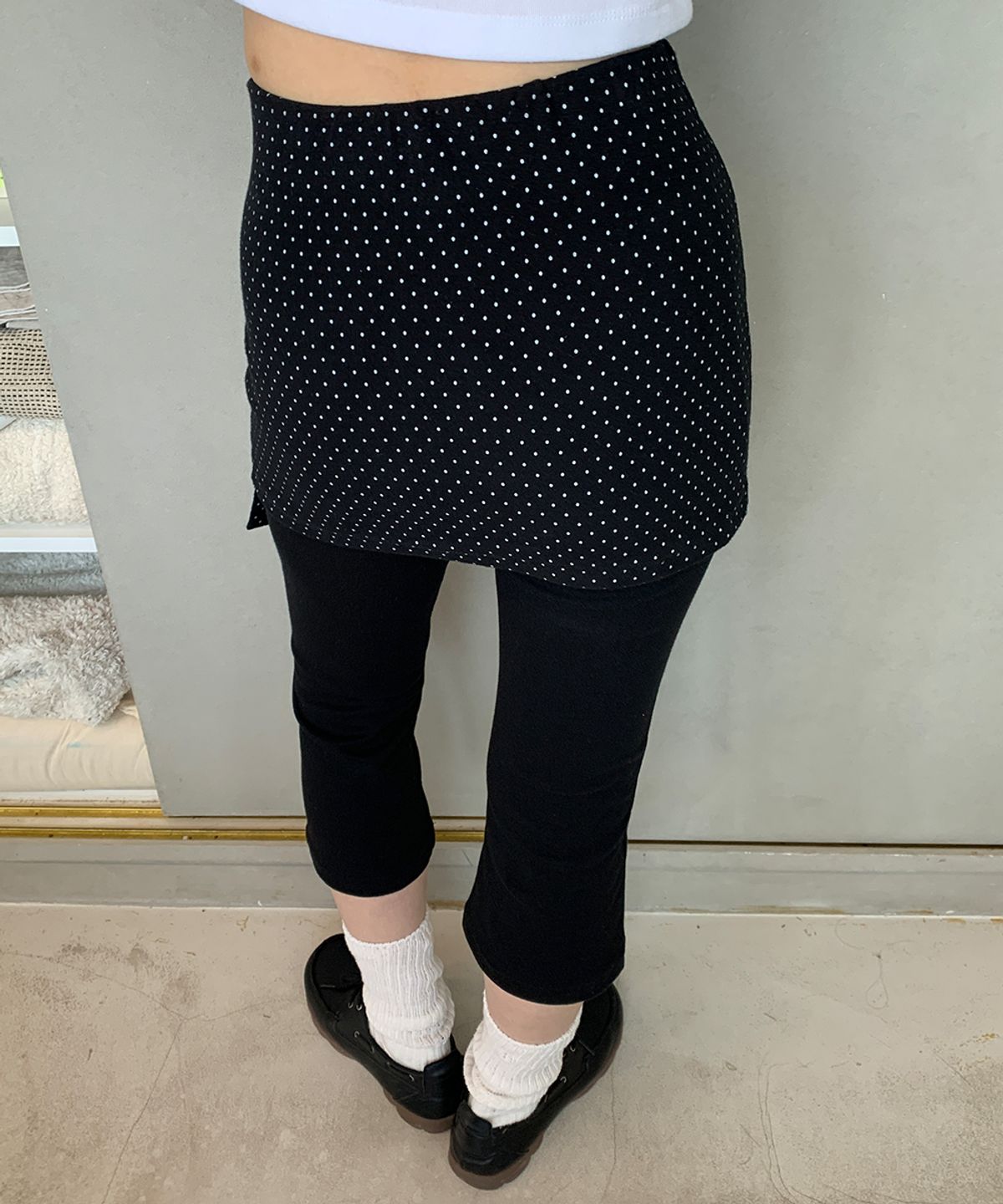 론론(RONRON) DOT WRAP CAPRI PANTS BLACK