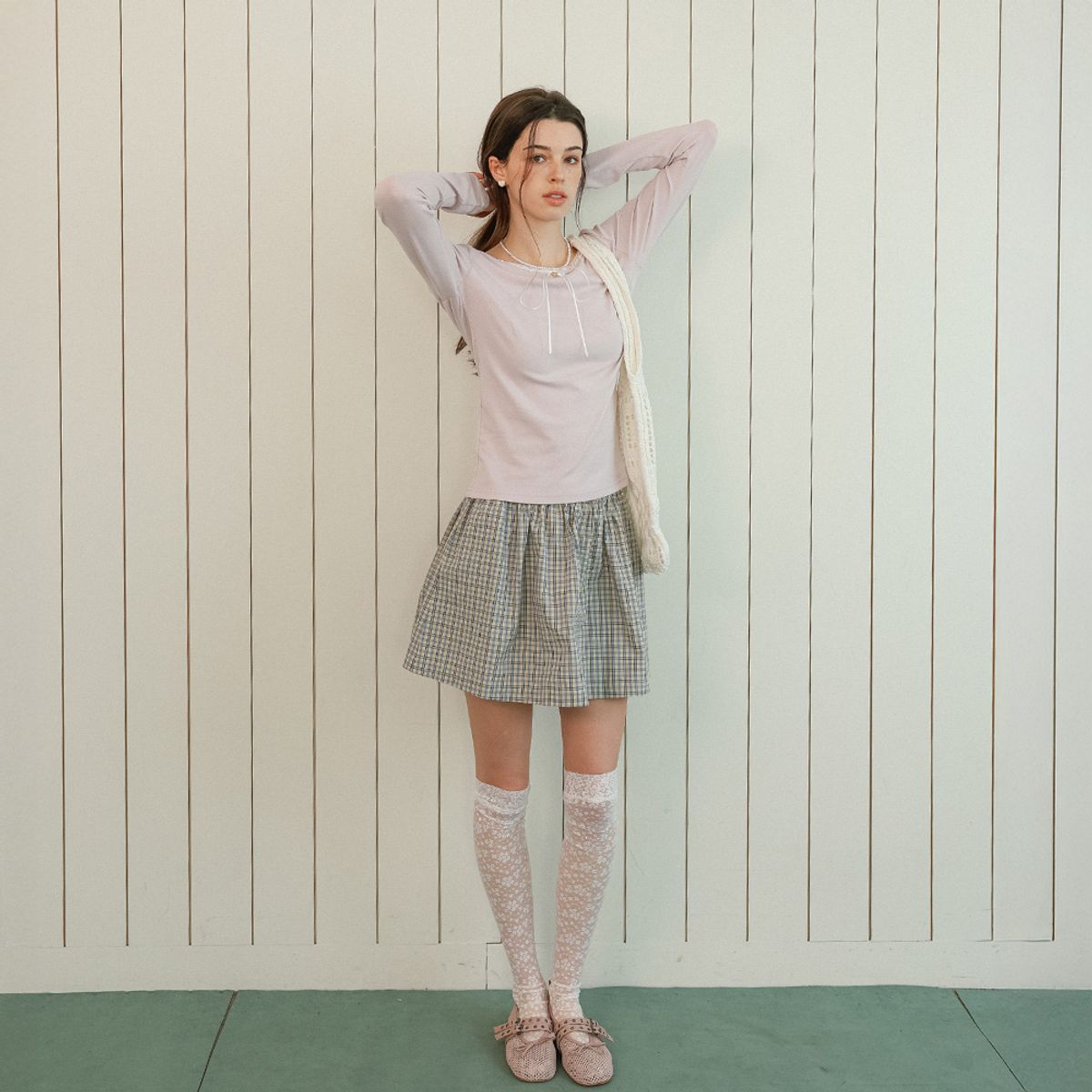 던드롭(DUNDROP) DD_Ribbon detail slim fit top_2color
