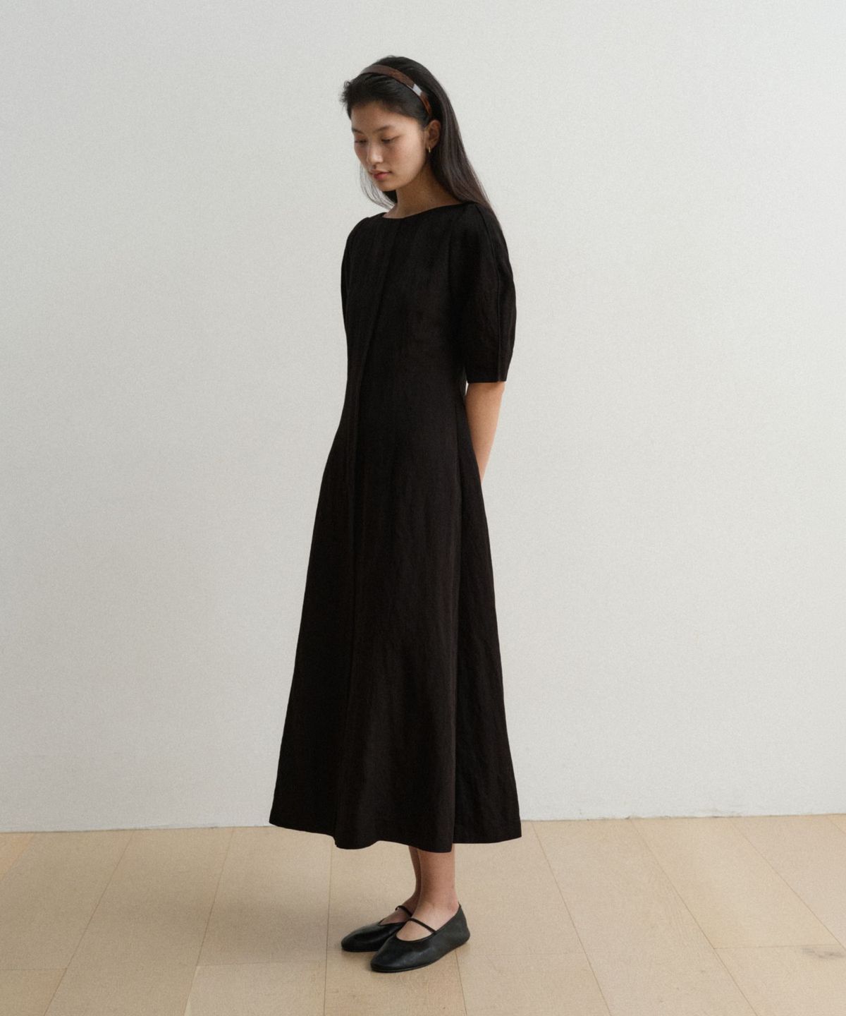 토와브(TOWAV) NUI VOLUME DRESS_BLACK