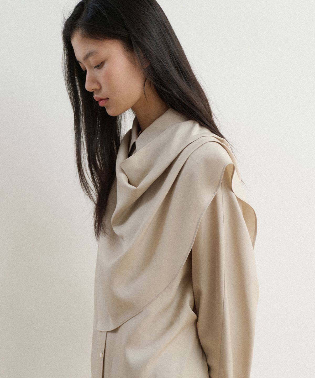 토와브(TOWAV) LAYER SHIRT DRESS_KHAKI BEIGE