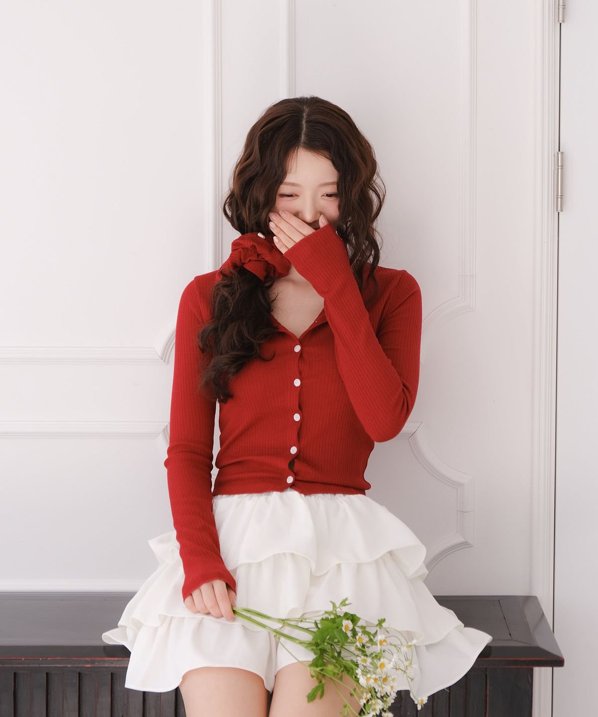 아이씨에(ISEEAE) First Love Cardigan (Red) + Scrunchie Set
