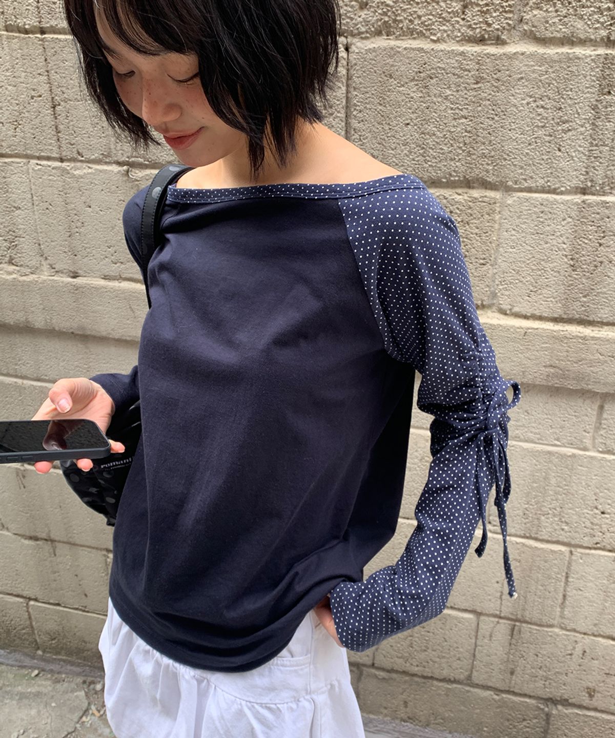 론론(RONRON) DOT BOAT NECK RIBBON STRING LONG SLEEVE NAVY