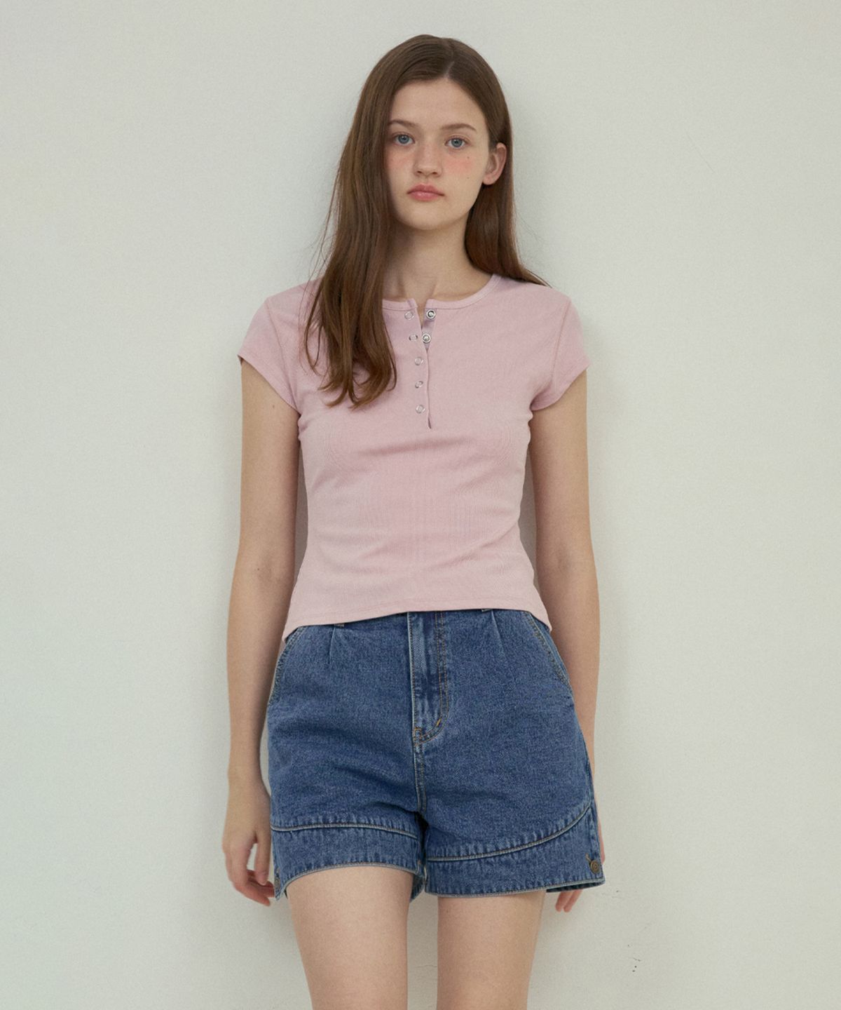 아우어노스텔지아(OURNOSTALGIA) Vintage Snap henryneck t-shirt_Pink(O25-TP12)