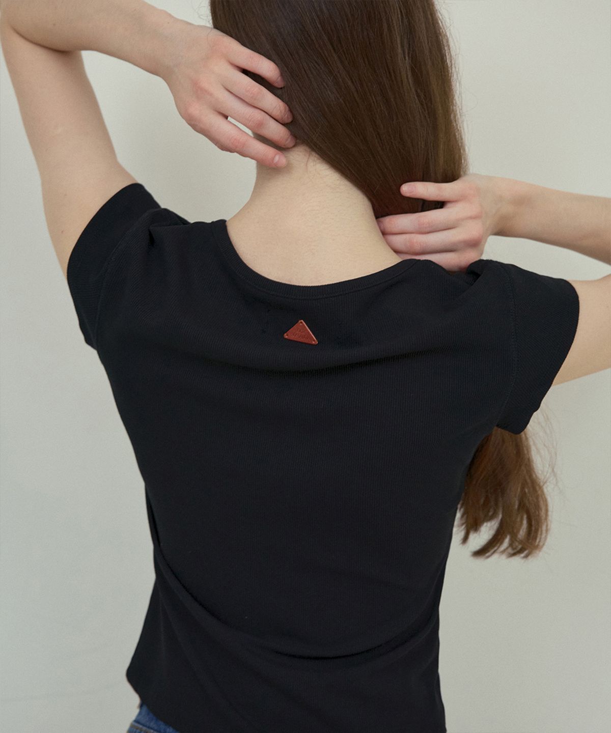 아우어노스텔지아(OURNOSTALGIA) Vintage Snap henryneck t-shirt_Black(O25-TP12)