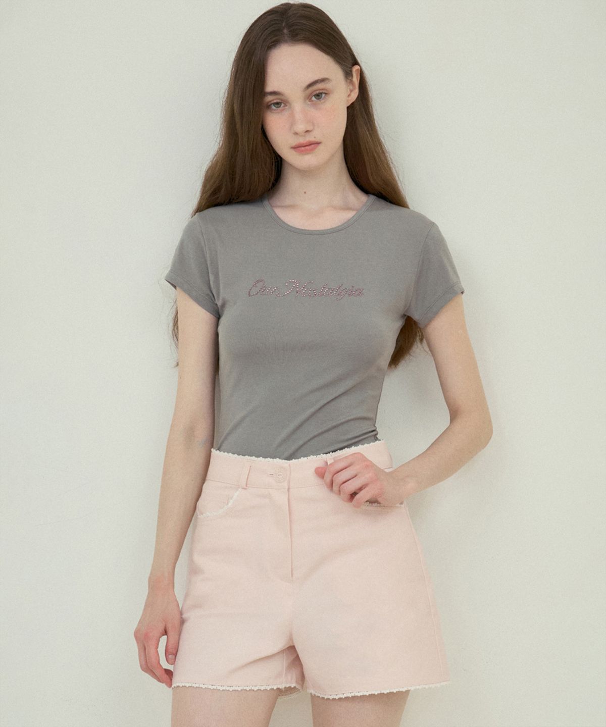 아우어노스텔지아(OURNOSTALGIA) Logo cubic t-shirt_Light gray (O25-TP13)