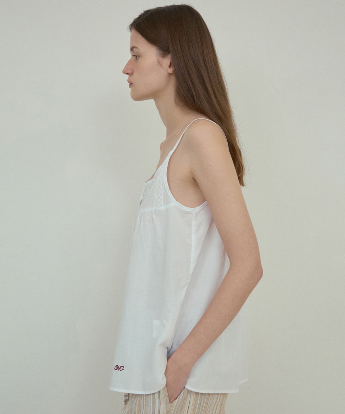 아우어노스텔지아(OURNOSTALGIA) Pomona Lace sleeveless blouse_White(O25-BL02)
