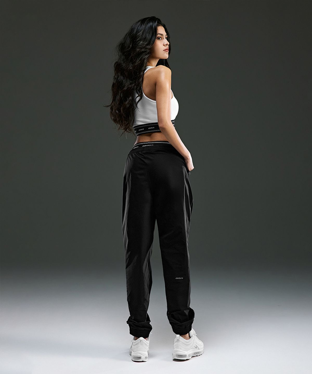 본투윈(BORN TO WIN) W STRETCH JOGGER PANTS [BLACK]