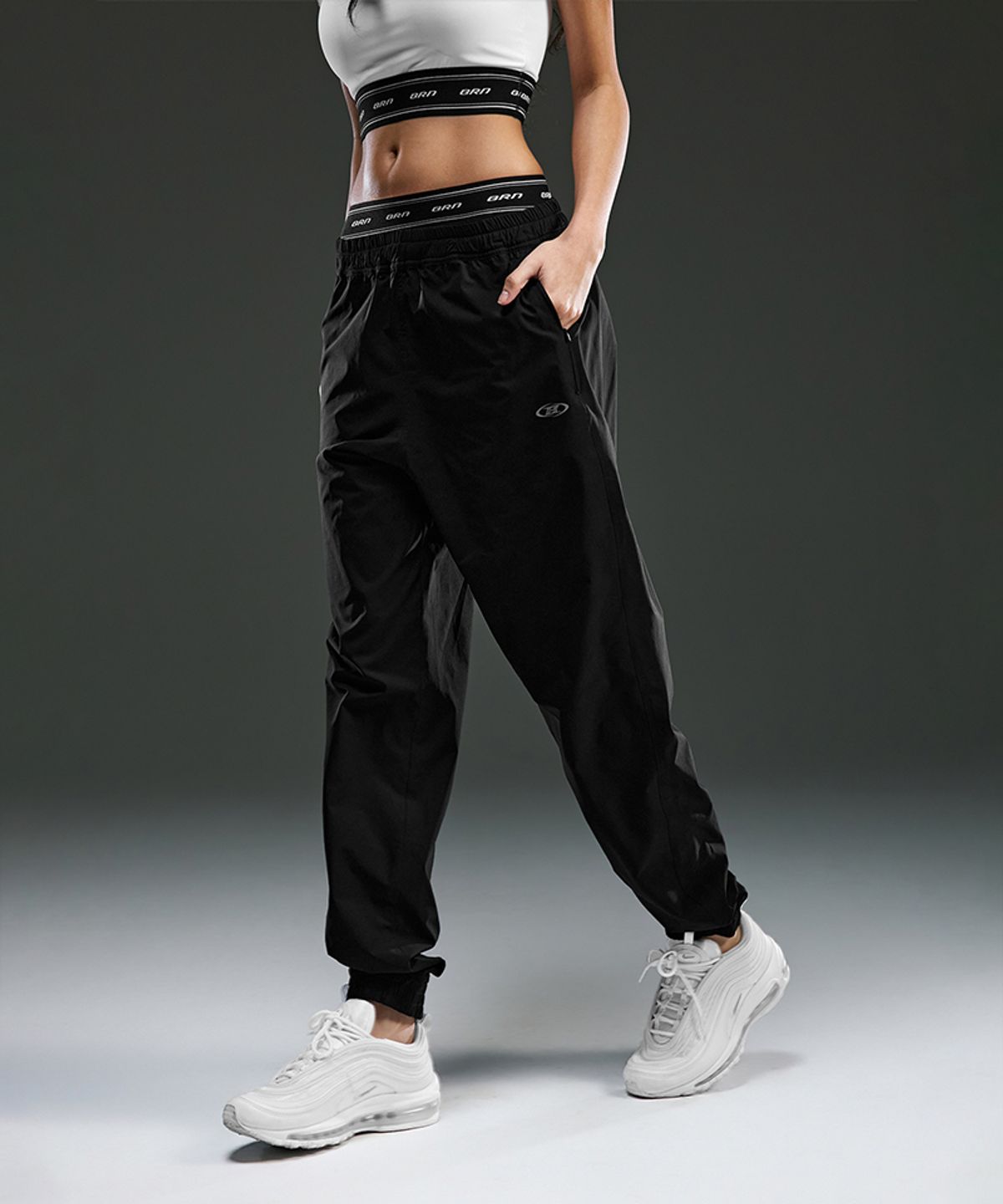 본투윈(BORN TO WIN) W STRETCH JOGGER PANTS [BLACK]