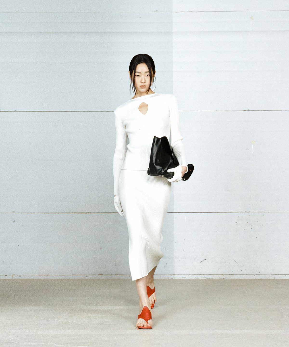 유지(YUJI) TORING HEEL RED