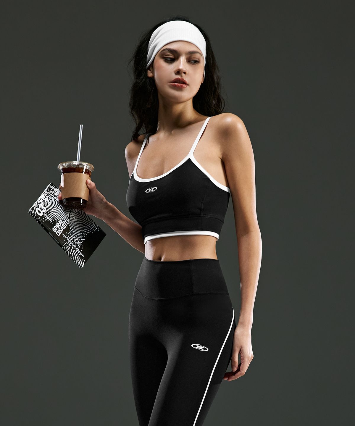 본투윈(BORN TO WIN) W TWO TONE LINE BRA TOP [BLACK]