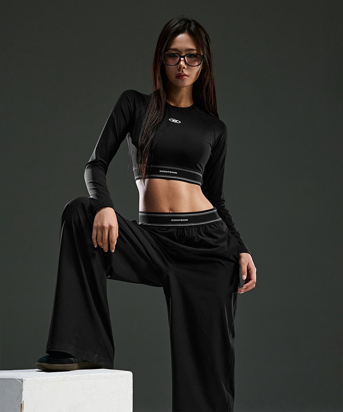 본투윈(BORN TO WIN) W DOUBLE LINE BAND LONG SLEEVE [BLACK]
