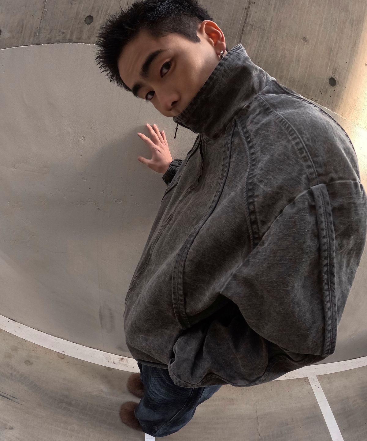 엔드릭스(EDLIX) Edge-Bound Dyed High-Neck Jacket (Black)