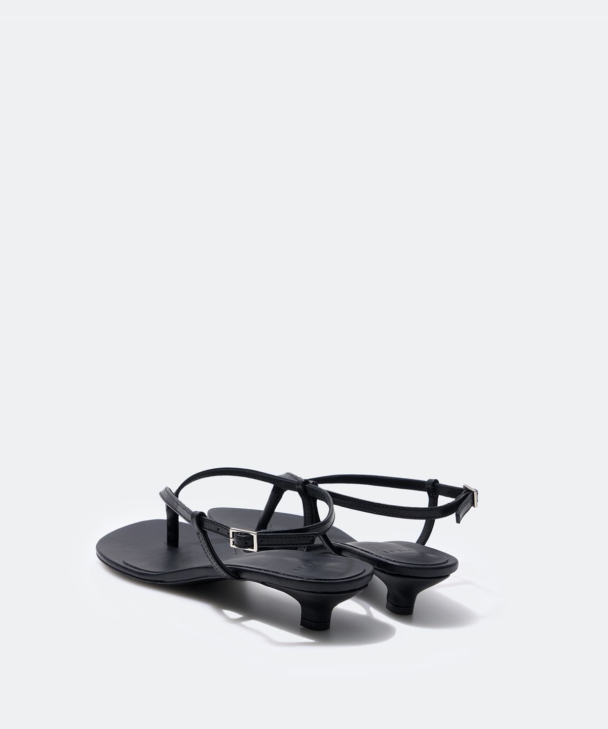 유지(YUJI) KITO SANDAL BLACK